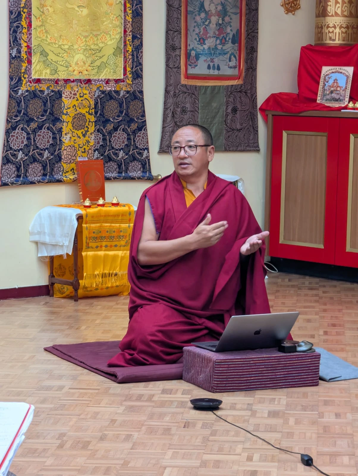 Khenpo Kunga Dakpa teaching at the Nyingma Center in Amsterdam